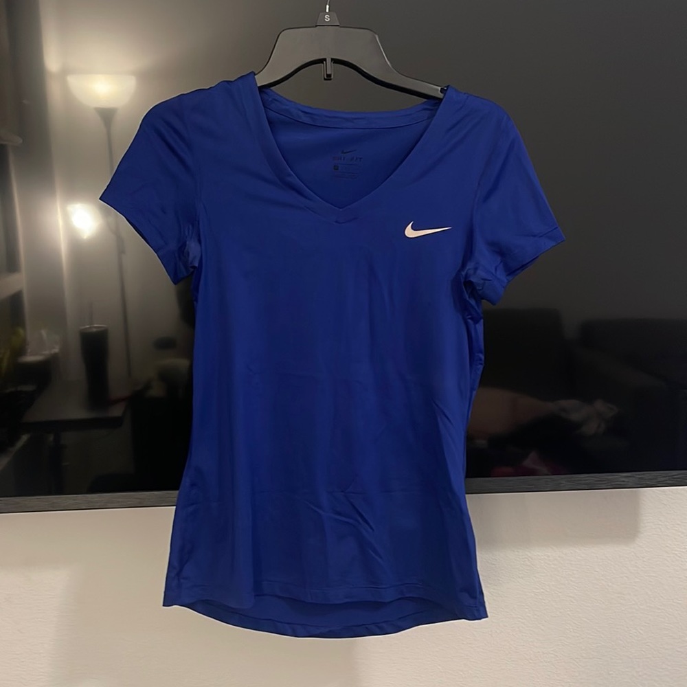 Beautiful Blue Nike Dri-Fit V-Neck - Like New